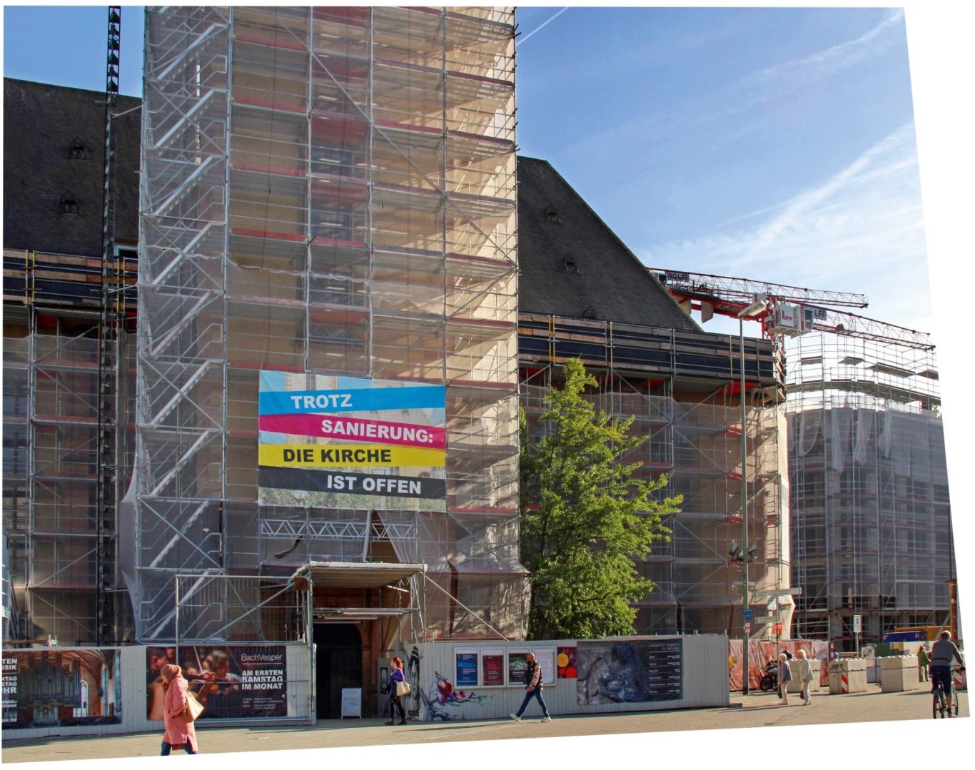 Trotz Sanierung: Die Kirche ist offen